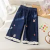 Conjunto de Otoño para Niña Camisa Linda Bordada de Dibujos Animados Moda Dulce Camisa con Adorno de Encaje Jeans Conjunto de Dos Piezas