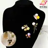 Tela bordada cosida a mano, cuentas de madera, puño de traje, decoración de qipao, broche, parche, accesorios para zapatos y sombreros, disponible en stock, venta al por mayor