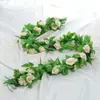 Decoração Envolvente para Duto de Ar Condicionado de Trepadeira Rosa em Shopping Center, Flores Simulando Cachoeira, Flores de Seda, Flores Artificiais, Decoração com Flores Artificiais