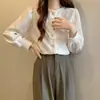 Destaque Moda Primavera 2022 Camisa de Renda Retrô Francesa Estilosa Peça Básica Versátil para Todas as Ocasiões Manga Longa Top para Mulheres