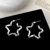 Pendientes Minimalistas de Diseño de Nicho Estilo Dulce y Fresco de Estrella Plateada Versátiles para el Trabajo Elegantes de Lujo Ligero Pendientes de Gama Alta