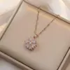 Colar para Mulheres, Celebridade da Internet, Flor de Zircônia Rotativa Transfronteiriça, Pingente de Novo Design de Nicho, Colar de Aço Titânio com Temperamento