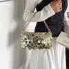 Bolso nuevo de eslabones pequeños de 2026, con detalles de lentejuelas, un diseño único y un estilo moderno y chic adecuado para eventos nocturnos, se lleva como bolso de hombro, bolso de mano o bolso cruzado