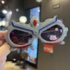 Óculos de Sol Modernos para Meninos, Óculos Anti-UV, Robô para Tirar Fotos, Óculos de Sol Legais para Meninos, Protetor Solar Ultraman