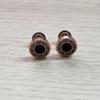 Aretes de Acero Inoxidable con Recubrimiento de Aceite Resistente a la Corrosión, Patrón de la Gran Muralla, Números Romanos, Barra de Aguja Fina, Aretes de Disco Redondo, Productos Transfronterizos Pueden Ser Etiquetados