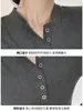 Camiseta Henley Branca Manga Longa Estilo Minimalista para o Dia a Dia OEM Personalizada Feminina Gola Meio Aberta com Botões Doce Picante Slim Fit Camada de Base
