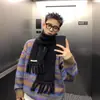Suéter Listrado Color-Block Redondo Solto de Mohair Estilo Retrô Americano para Homens e Mulheres, Camisa Básica de Tricô Preguiçosa para Outono e Inverno Tendência
