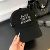 Boné de Baseball Estilo Coreano 2026 com Nova Letra para Mulheres, Chapéu Fashion Bordado com Aba Curva para Primavera e Verão que Faz o Rosto Parecer Menor, Chapéu Bico de Pato Tendência