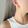 Aço Titânio Pequenas Contas Douradas Costura Gradeada em Formato de C Brincos Design de Nicho Estilo Hong Kong Brincos Banhados a Ouro 18K Joias para Orelha