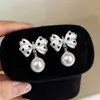 Elegante HerdeiraEstilo Cool Bolsa com Bolinhas Prateadas Brinco Brinco Único Mulheres 2026 Brincos Super Bonitos