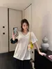 4570J# Um por pessoa estilo Kendall Jenner camiseta solta V-neck com caimento de nuvem para mulheres verão manga curta top