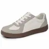 Zapatos de Mujer para Primavera, Zapatos Casuales Ligeros, Zapatos de Entrenamiento Alemanes Sencillos de Color Sólido, Zapatos de Mujer Versátiles, Tenis Blancos, Al por Mayor en Stock