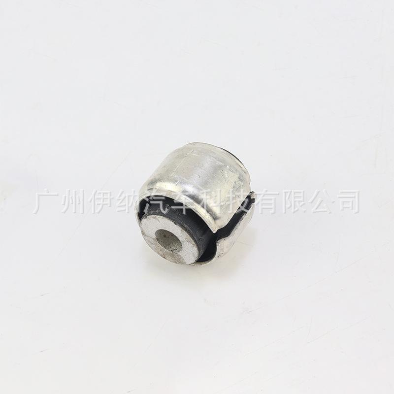 33306890780XB2羊角衬套靠后 (3)