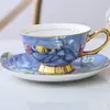 Traje de taza de café de cerámica de hueso alto de lujo pequeño, taza de té de la tarde británica de lujo ligero ins creativa
