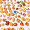 Comida ocidental brinquedo de comida pão donuts acessórios de resina ímãs de geladeira cola de creme clipes de cabelo DIY capas de celular materiais para clipes de cabelo
