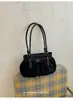 Nova bolsa de mão feminina de comércio exterior transfronteiriça, estilo coreano, bolsa tote niche para o dia a dia, estilosa e de boa aparência, bolsa de ombro versátil