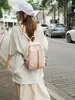 Mochila de viaje ligera para mujer, adecuada para senderismo, actividades al aire libre y uso diario; una mochila pequeña para escalar y hacer senderismo