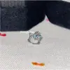 Pokek Meu Gatinho Gatinho Fofo Hello Kitty Laço Cheio de Diamantes Stud de Osso da Orelha Piercing de Aço Titânio.