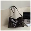 Nuevo Modelo Primavera y Otoño 2026, Diseño Único, Bolso de Hombro de Cuero Plegado con Hebilla Personalizado, Bolso de Mano Versátil para el Trabajo, Bolso de Hombro Único