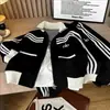 Traje Masculino para Primavera e Outono 2026 Nova Moda Infantil Estiloso Casual Esportivo Outono Fresco Conjunto de Duas Peças Tendência