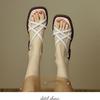 Sandalias Romanas Trenzadas Retro Marrones Versátiles que Realzan la Apariencia de los Pies y Ocultan Imperfecciones, Zapatos Planos de Suela Suave para Mujer Talla Grande para el Verano 2026
