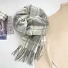 Cachecol Xadrez Estilo Coreano para Mulheres, Cachecol de Inverno com Atmosfera Estudantil, Peça Externa Engrossada e Quente, Xale com Franjas de Imitação de Caxemira para Mulheres