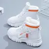 Zapatos de caña alta transfronterizos para mujer, Otoño e Invierno, Explosiones, Forrados de felpa, Zapatos gruesos de algodón, Antideslizantes, Zapatos de skate para estudiantes, Zapatos de mujer de cintura alta, Tenis