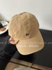 2026 Nuevo Producto Gorra de Béisbol Bordada de Zorro Pequeño de Nicho Coreano para Hombres y Mujeres, Ala Ancha, Adelgazante de Rostro, Gorra de Pico de Pato Protector Solar
