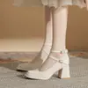 Jin Gang MY7023 Salto Bloco Bico Fino Couro Patente Camada Única Sapatos Femininos 2024 Novo Primavera e Outono Sexy Salto Baixo Versátil
