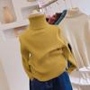 Ropa suave y cerosa para niños y niñas 2025 Otoño e Invierno Nuevo Cuello alto Versátil Rayas de punto Color puro Ropa de punto Camiseta básica