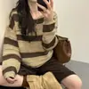 Top de malha listrado color-blocking ombro a ombro feminino outono e inverno novo estilo preguiçoso solto afina a silhueta top suéter pullover de manga comprida
