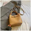 2026 Nova Moda Bolsa Saco com Padrão Trançado Casual Elegante com Textura de Alta Qualidade em Cor Sólida, Pode Ser Usada como Bolsa de Ombro ou Transversal