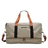 Se Puede Usar como Bolsa de Viaje con Ruedas, Bolsa de Gimnasio de Gran Capacidad con Separación de Seco y Húmedo con Logo Impreso, Compartimento Independiente para Zapatos, Bolsa para Cosméticos, Venta al por Mayor