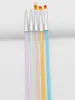 Vendas diretas do fabricante: Pincéis de beleza para nail art aurora gelo-transparente de 5 cores, incluindo pincéis de cabeça chata e cabeça redonda para aplicar esmalte