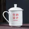 Taza de té de cerámica azul y blanco de Jingdezhen, taza de regalo hecha a medida con tapa, taza de agua de hueso para oficina, fabricante de tazas para conferencias