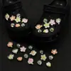 Diapositivas de resina de dibujos animados para zapatos con forma de helado y dona, accesorios versátiles y lindos para zuecos, piezas decorativas DIY, desmontables