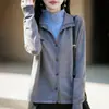 Top de Punto Falso Dos Piezas para Mujer Otoño/Invierno 2026 Nuevo Cuello Estiloso Capa Base Cardigan Moda Versátil Suéter Tendencia