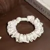 Mascarilla Facial Suave y Cómoda con Volantes de Encaje Estilo Coreano Seda de Hielo Scrunchie Pequeño Accesorio para el Cabello de Cola de Caballo Simple de Moda Modelo Nuevo