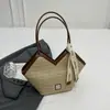 Bolsa tote de grande capacidade para mulheres, nova bolsa de palha tecida à mão retrô da moda 2025, bolsa de ombro tecida versátil, bolsa de trabalho