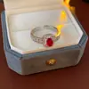 Anel Aberto Quadrado Oval de Zircônia Nicho Alto Padrão Anel para Dedo Indicador Luxo Elegante Acessível Exquisito Versátil Joia de Mão para Mulheres