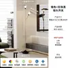 Lámpara de pie moderna minimalista de estilo nórdico, creativa, de diseñador, para decoración artística al lado del sofá de la sala de estar