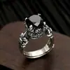 Anel Prata Chiba Tai Coroa Diamante Negro Retrô Dominante Casal Diamante Grande Ajustável para Homens e Mulheres no Dedo Médio e Indicador