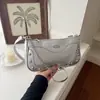 Comercio exterior cadena artística tachonada única nueva vintage ligera de moda bandolera hombro baguette pequeño cuadrado para mujer