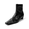 Botas femininas finas de pele de carneiro de primeira camada, novo estilo outono e inverno, bico quadrado, zíper lateral, salto médio, estilo coreano, botas curtas finas, tamanho 40