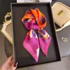 Lenço de Seda Fashion Estampado Energético e Estiloso, Xale de Alta Qualidade, Lenço de Pescoço para Proteção Solar, Lenço Quadrado Pequeno, Lenço de Cabeça, Lenço Feminino