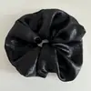 Elegante Francés Perlado Grande Satén Anillo para el Cabello Intestino Grueso Sensación de Alta Gama Flor para la Cabeza de Cola de Caballo Cuerda para el Cabello Elástica de Bola