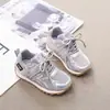 Zapatos Forrest Gump para Niñas Primavera y Verano 2026 Nuevos Zapatos Casuales de Estudiante Estilo Coreano Versátiles Zapatos Deportivos de Malla para Niños