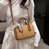 Bolso Boston 2025 Primavera Diseño Nicho Bolso de Hombro para Mujer Casual Simple Texturizado Bolso Cruzado para Viajeros