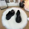 Sapatilhas JK de Couro Macio Retrô com Solado Grosso para Mulheres Lançamento Primavera 2025 Estilo Britânico Novo Sapatilhas de Bico Redondo Versáteis Mocassins Casuais