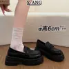 Mocasines de cuero genuino con suela gruesa para aumentar la altura para mujer, nuevo modelo 2026, zapatos de cuero negro estilo británico, zapatos de plataforma, zapatos de vestir
